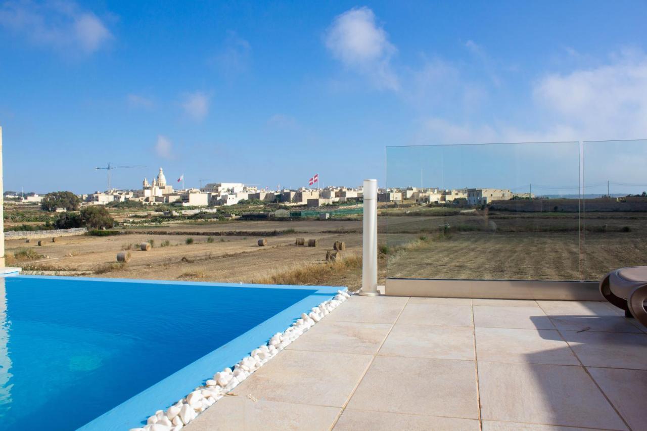 Kenn Holiday Home Għarb Exteriör bild