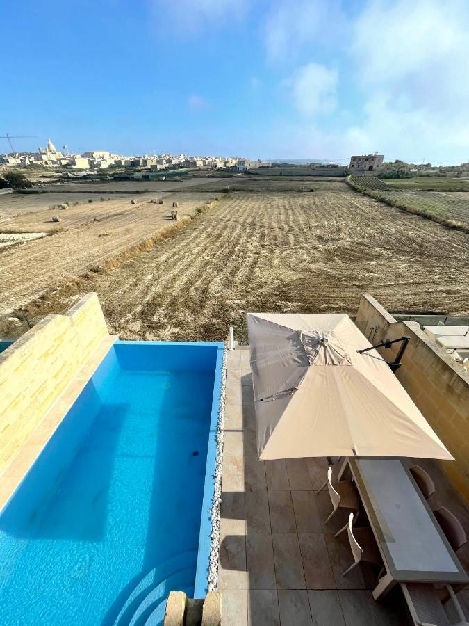 Kenn Holiday Home Għarb Exteriör bild