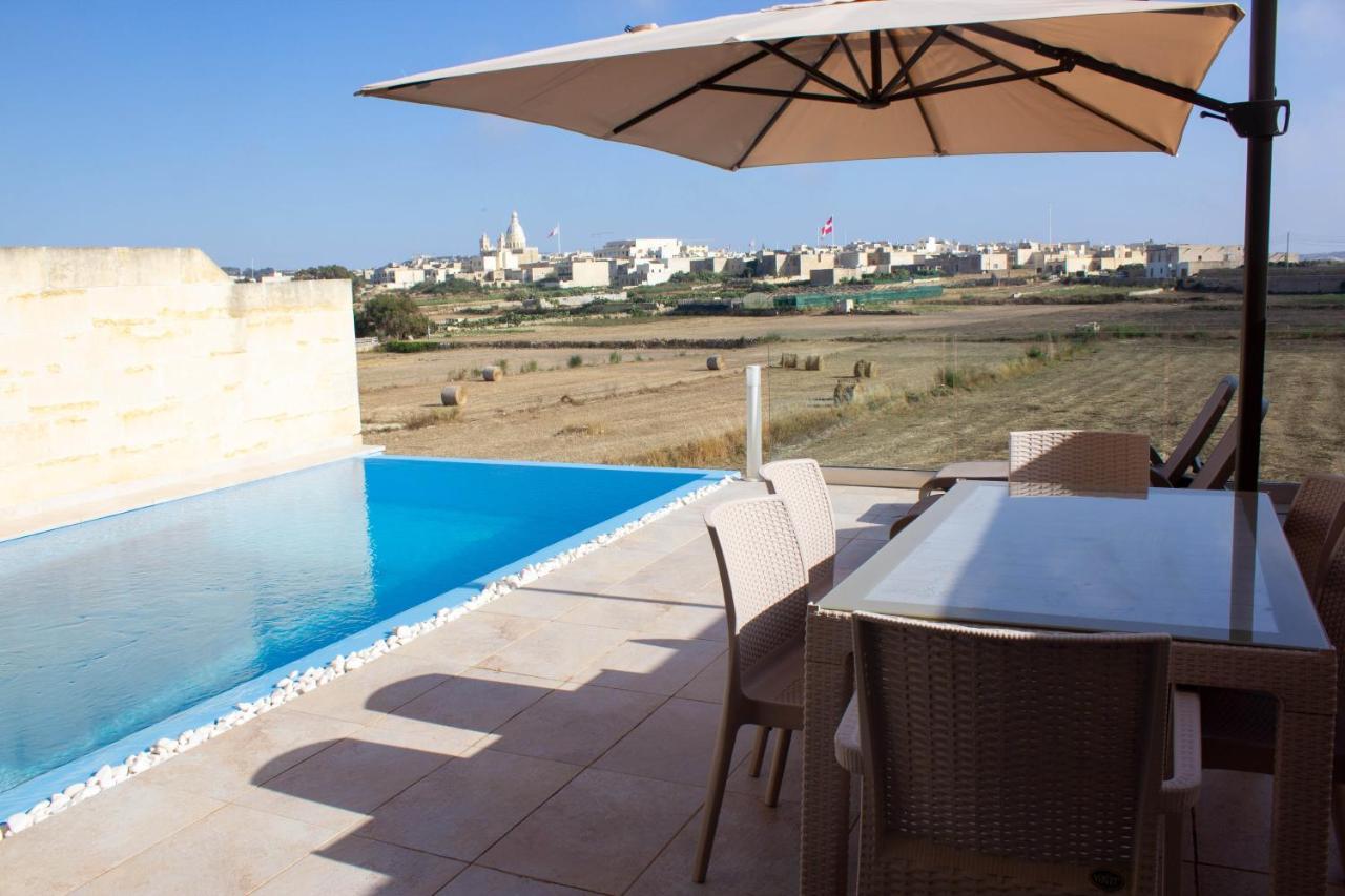 Kenn Holiday Home Għarb Exteriör bild